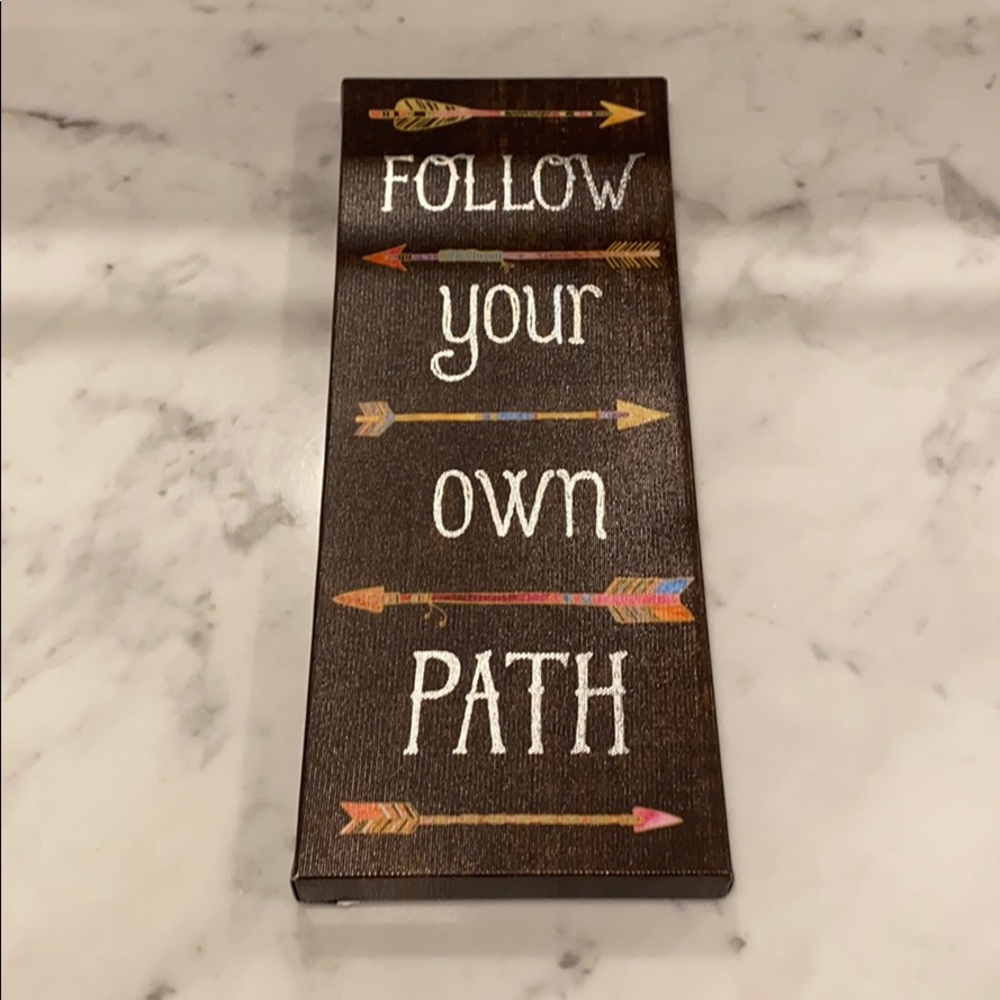 Canvas arrow print